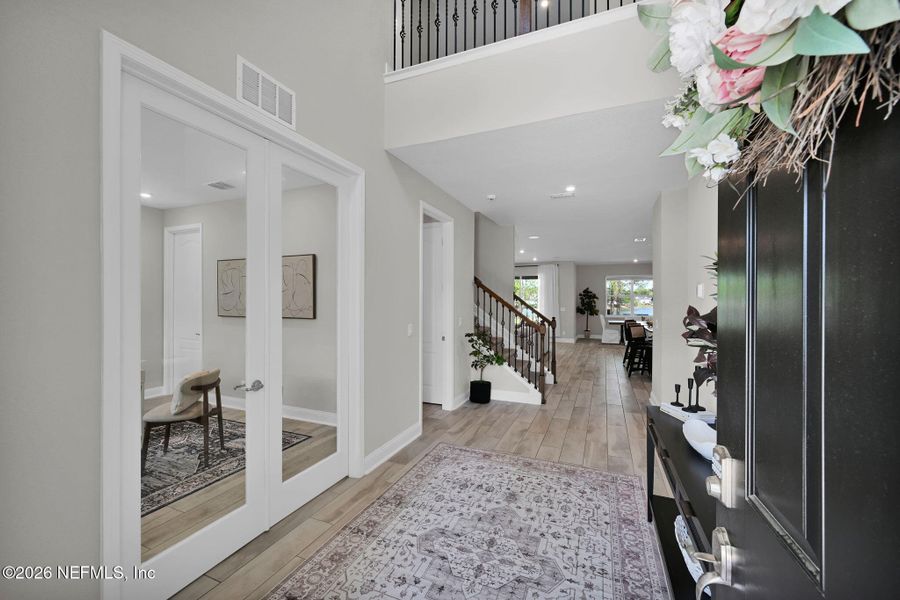 Furnished interior view inside a new home in , Middleburg (Image 8).