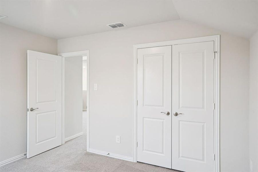 Photo is not of the actual home, but is an inspirational photo of builder’s model home and may depict options, furnishings, and/or decorator features that are not included. Photo is not of the actual home, but is an inspirational photo of builder’s model home and may depict options, furnishings, and/or decorator features that are not included.