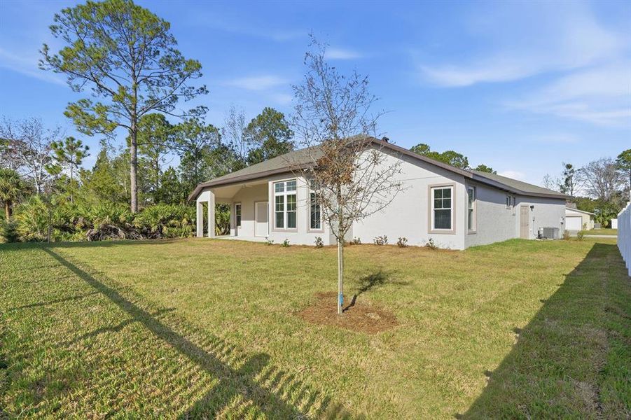 Exterior details and patio area of a home in , Palm Coast (Image 29).