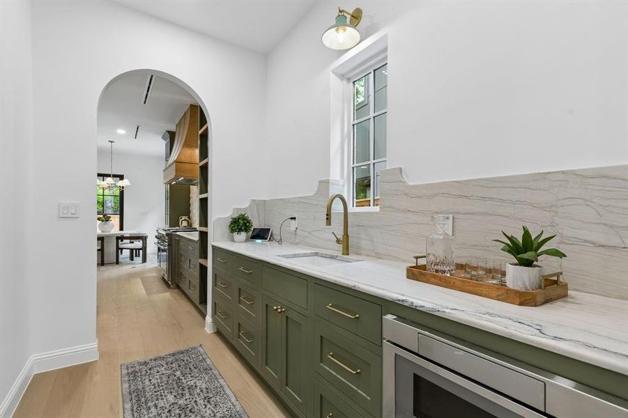 Furnished interior view inside a new home in , Dallas (Image 16).