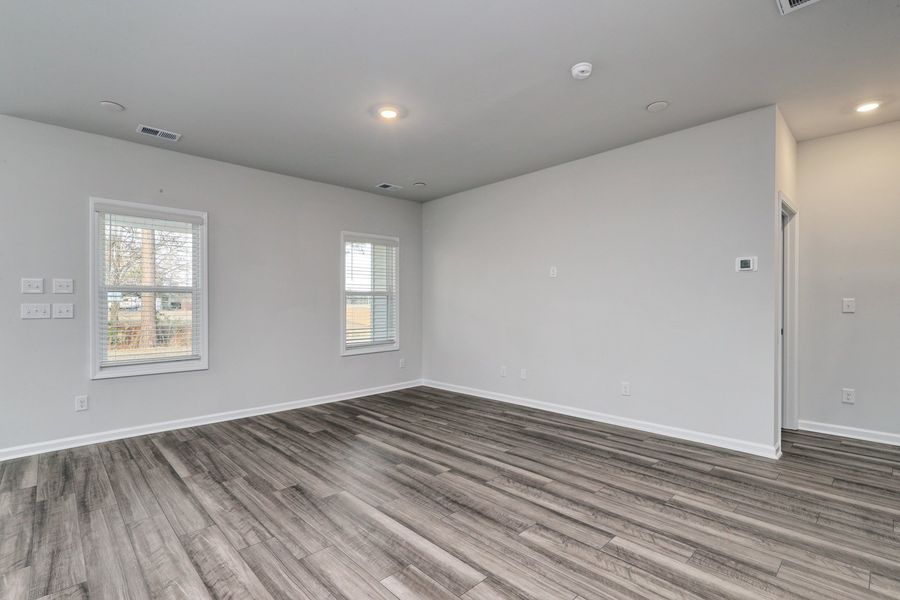 Spacious, unfurnished interior of a new home in Garden Grove, Conway (Image 19).