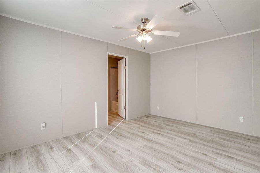 Spacious, unfurnished interior of a new home in , Granbury (Image 12). Spacious, unfurnished interior of a new home in , Granbury (Image 12).