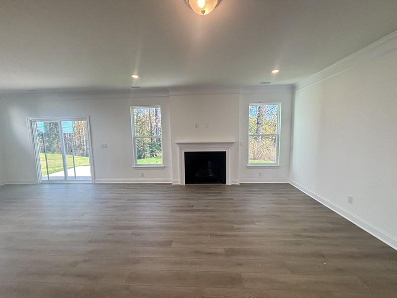 Spacious, unfurnished interior of a new home in Daniel Farms, Benson (Image 15).