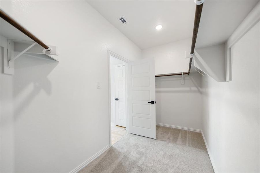 Spacious, unfurnished interior of a new home in Morningstar, Aledo (Image 27). Spacious, unfurnished interior of a new home in Morningstar, Aledo (Image 27).