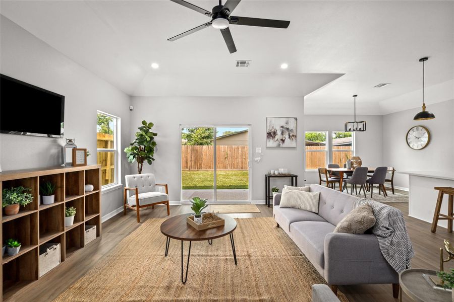 HUGE Living room area, great for all those family gatherings