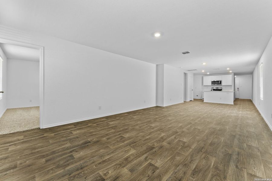 Spacious, unfurnished interior of a new home in Preserve at Medina, Von Ormy (Image 12). Spacious, unfurnished interior of a new home in Preserve at Medina, Von Ormy (Image 12).