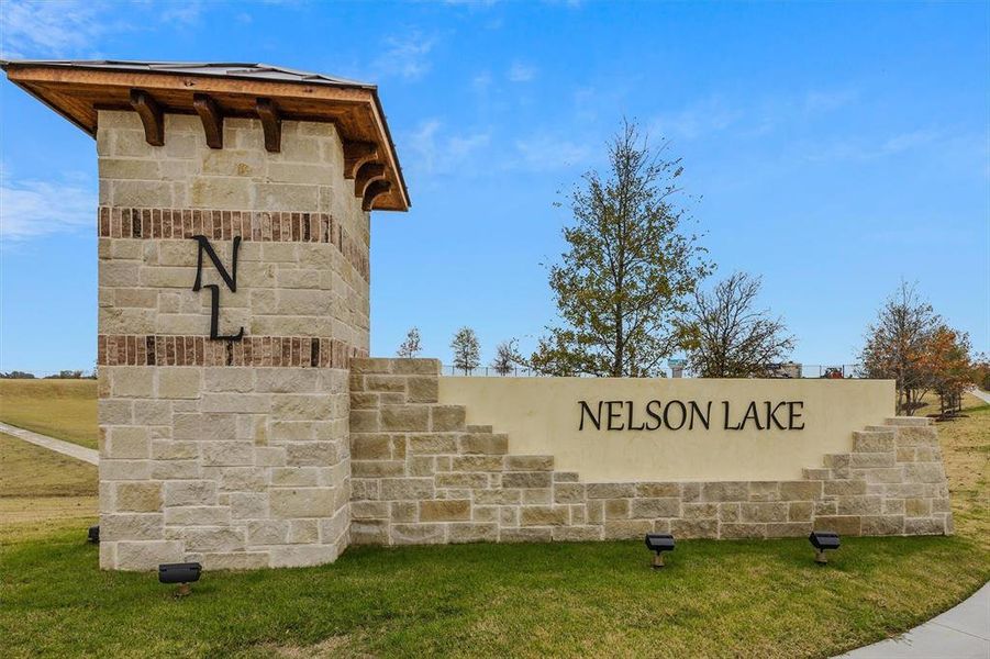 4NelsonLakeSign005 4NelsonLakeSign005