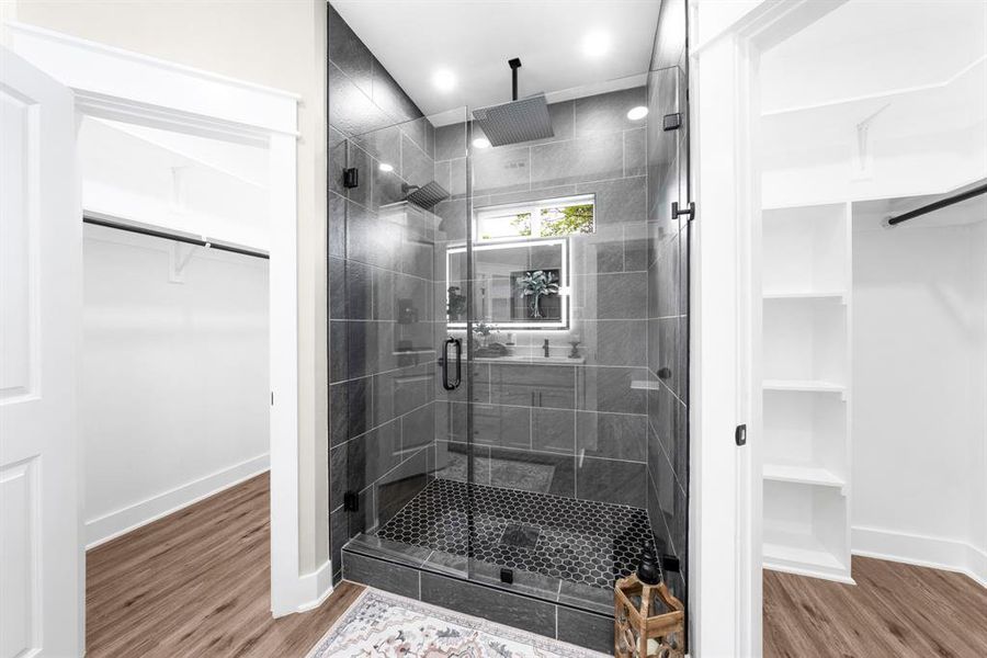 Furnished interior view inside a new home in , Sulphur Springs (Image 14).