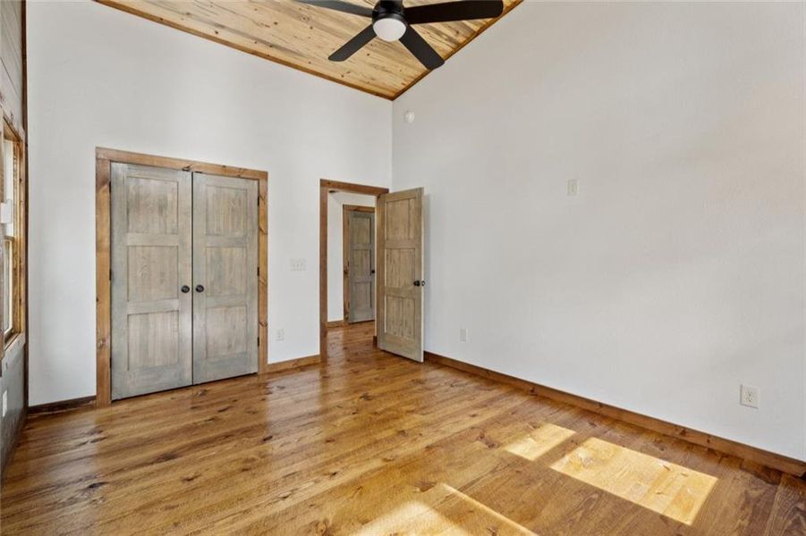 Spacious, unfurnished interior of a new home in , Mineral Bluff (Image 23).