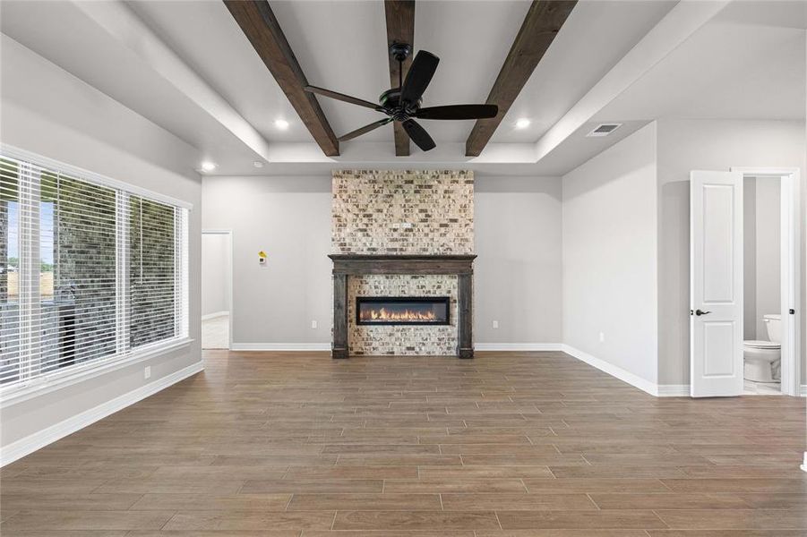 Spacious, unfurnished interior of a new home in , Troy (Image 38).