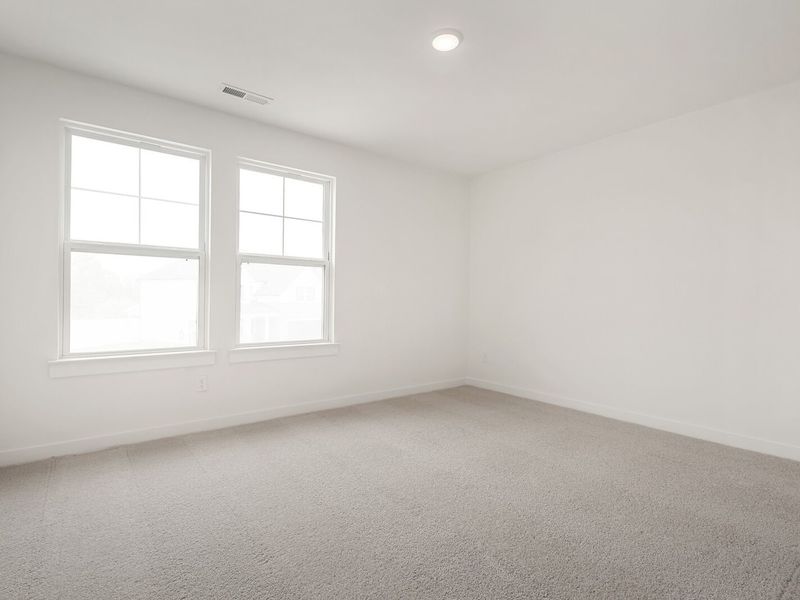 Spacious, unfurnished interior of a new home in Woods Crossing, Gallatin (Image 43).