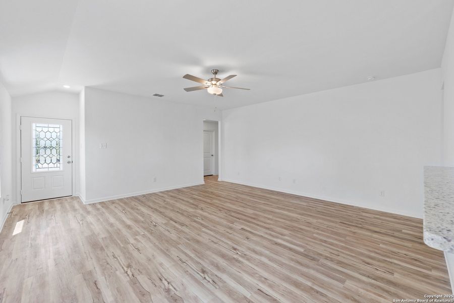 Spacious, unfurnished interior of a new home in Blue Wing, San Antonio (Image 16). Spacious, unfurnished interior of a new home in Blue Wing, San Antonio (Image 16).