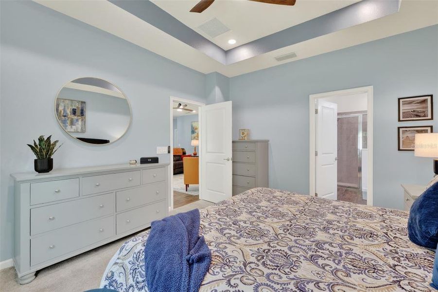 Furnished interior view inside a new home in , Mount Dora (Image 15).