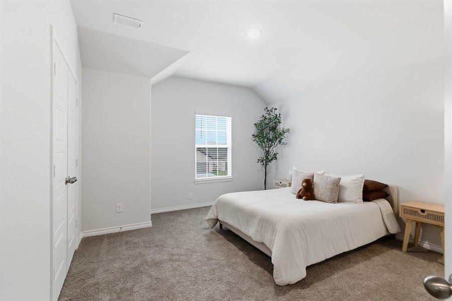 Furnished interior view inside a new home in , Cleburne (Image 13).