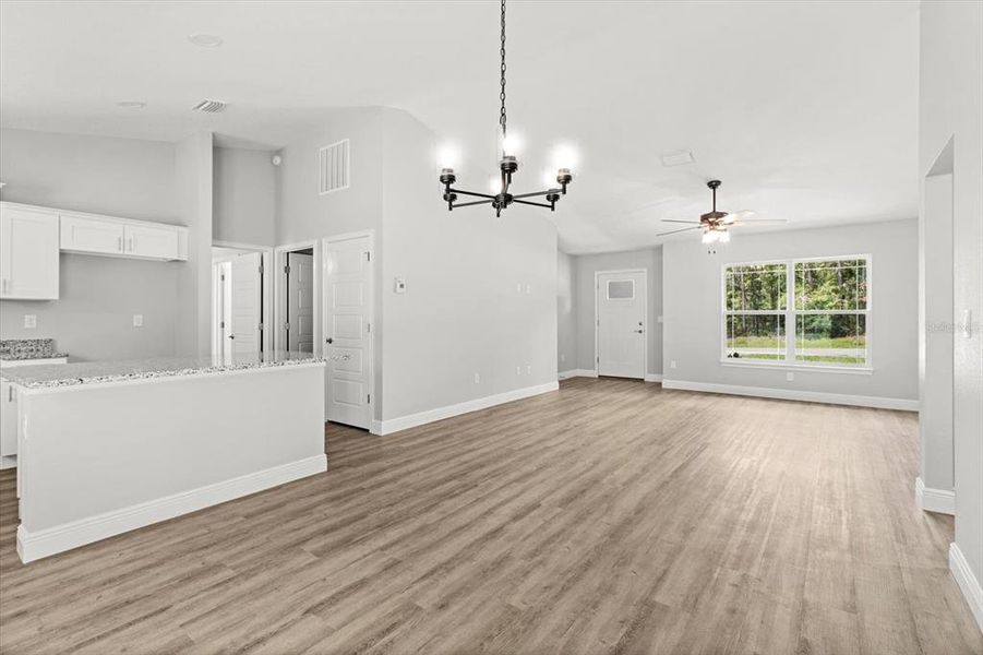 Spacious, unfurnished interior of a new home in , Citrus Springs (Image 33).
