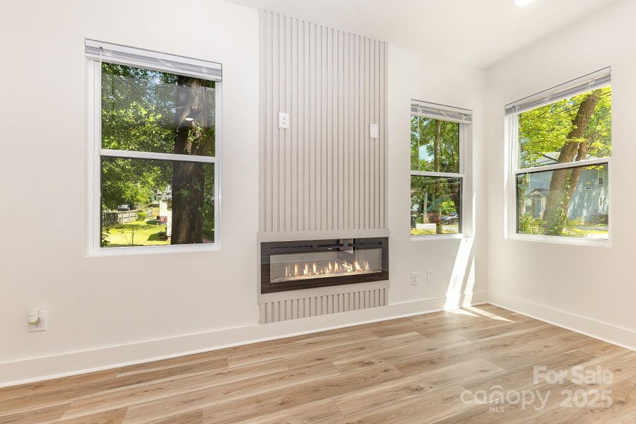 Spacious, unfurnished interior of a new home in , Concord (Image 11).