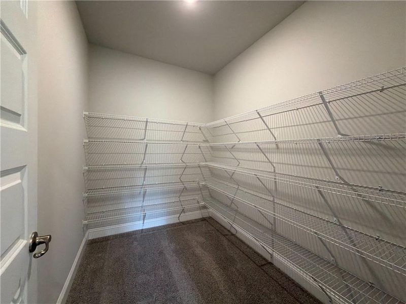 Spacious, unfurnished interior of a new home in Tuscany Hills, Douglasville (Image 21).