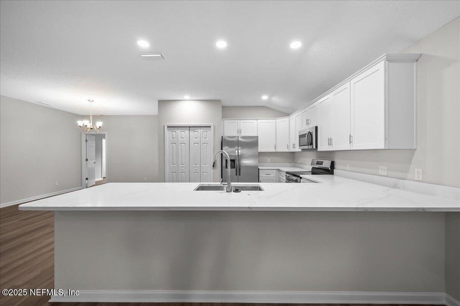 Furnished interior view inside a new home in , Palatka (Image 7).