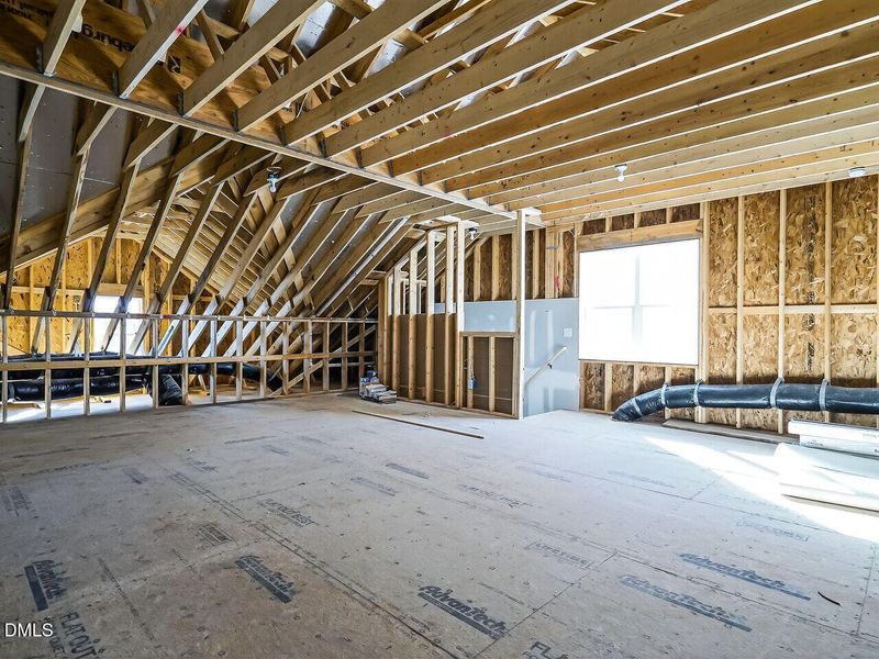 030-1280x960-walk-up-attic