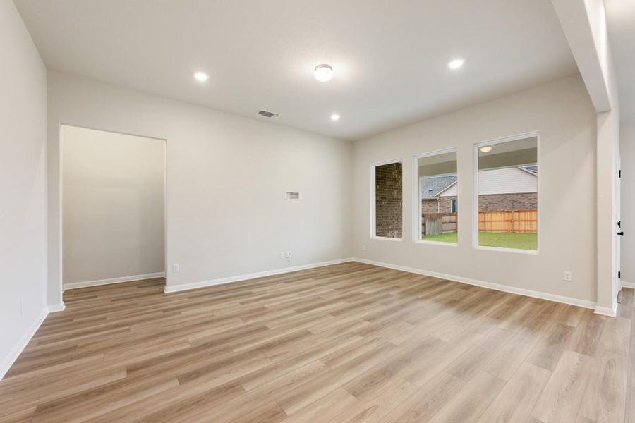 Representative images and renderings are for illustrative purposes. Actual structural options and design finishes of home may vary. Representative images and renderings are for illustrative purposes. Actual structural options and design finishes of home may vary.