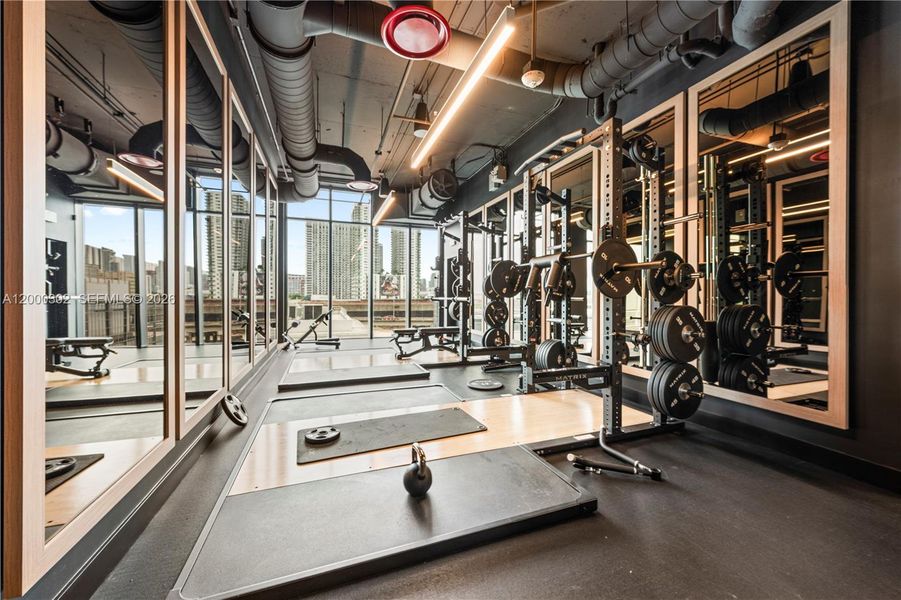 Community amenities in , Miami (Image 23).