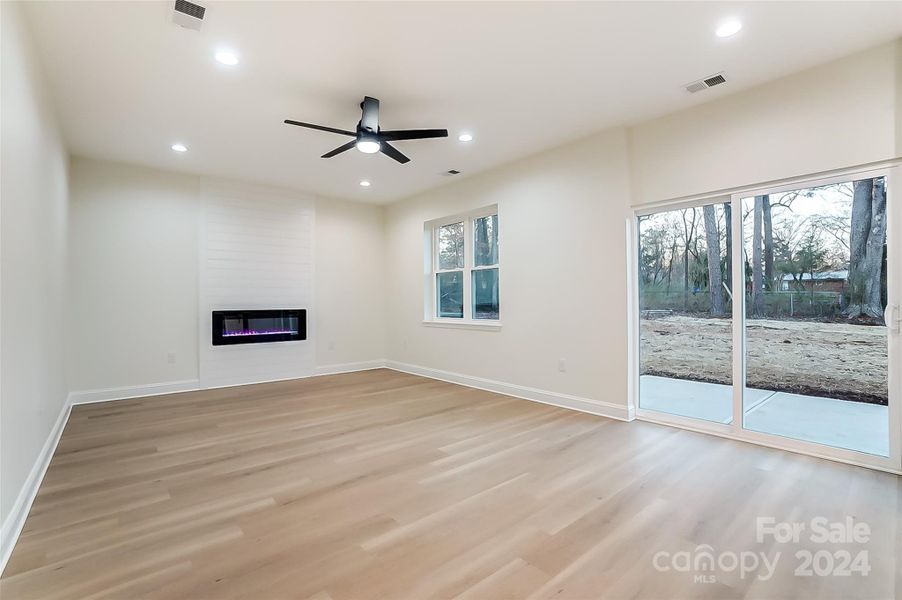 Living Room / Dinning Space