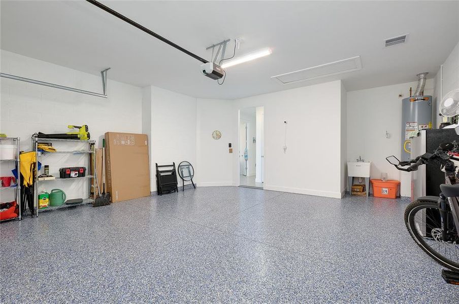 Spacious, unfurnished interior of a new home in BeachWalk by Manasota Key, Englewood (Image 22).