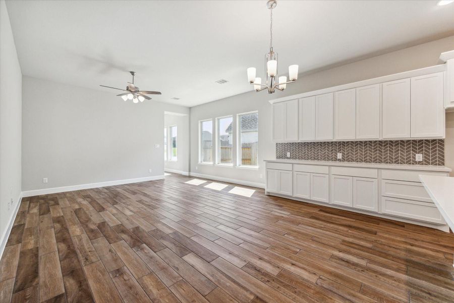 Spacious, unfurnished interior of a new home in Escondido, Magnolia (Image 15).