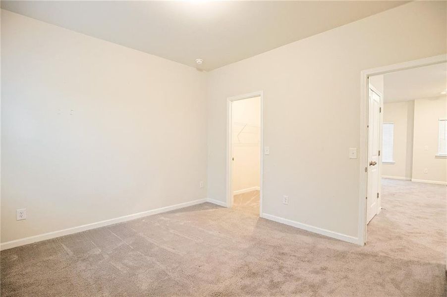 Spacious, unfurnished interior of a new home in , Auburn (Image 45).