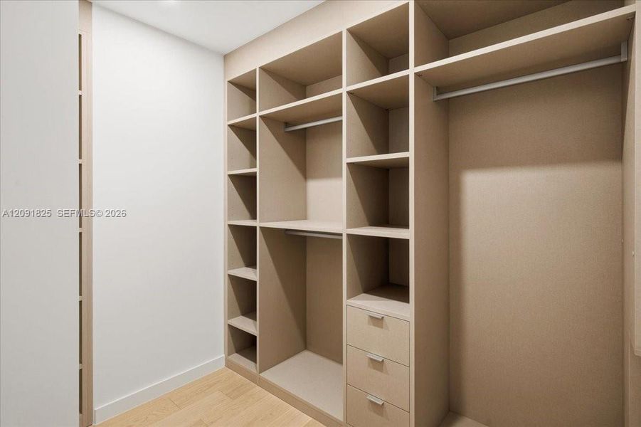 Image 43 of a home in .