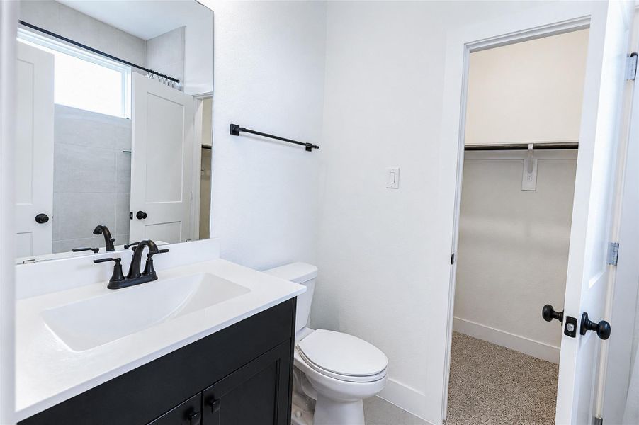Furnished interior view inside a new home in , Katy (Image 12).