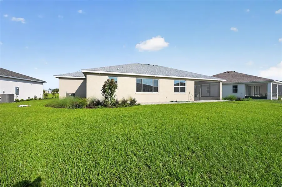 Exterior details and patio area of a home in , Ocala (Image 28).