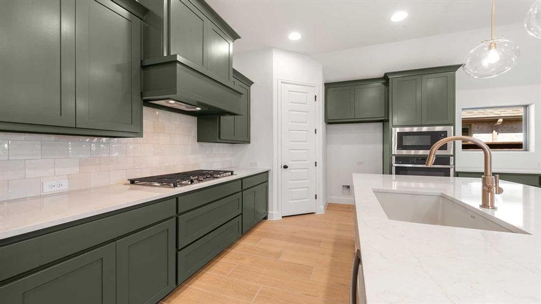 Furnished interior view inside a new home in Cambridge Crossing, Celina (Image 12).