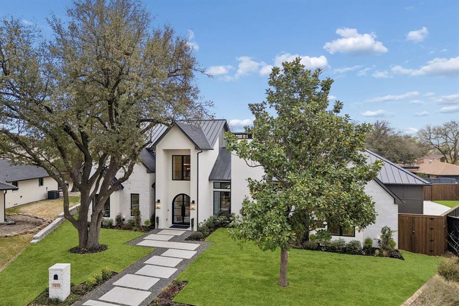 Front exterior of a new home in , Dallas, TX, highlighting curb appeal (Image 2). Front exterior of a new home in , Dallas, TX, highlighting curb appeal (Image 2).