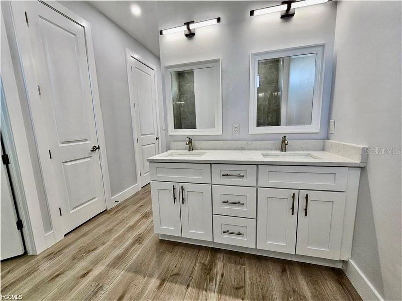 Furnished interior view inside a new home in , Cape Coral (Image 10).