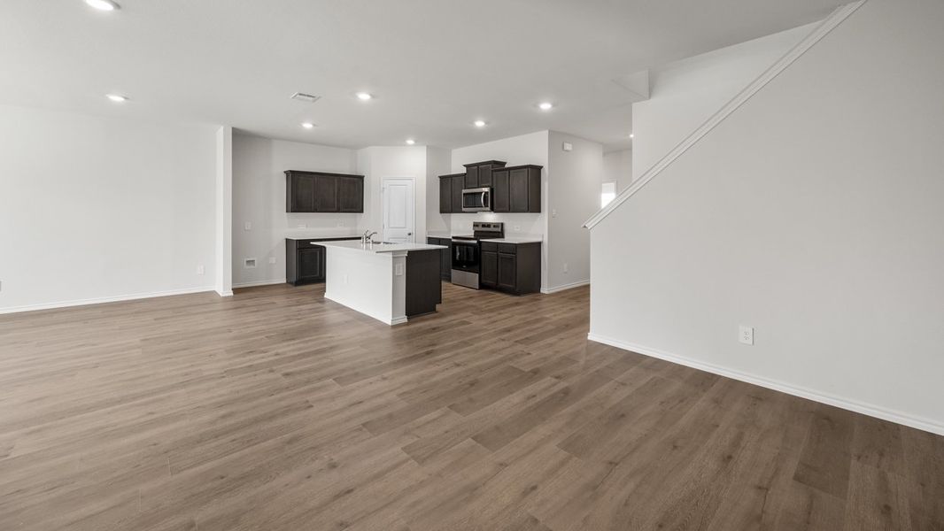 Spacious, unfurnished interior of a new home in Crane Crossing, Crandall (Image 13).