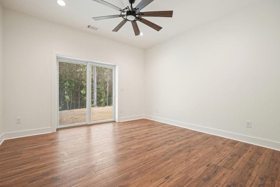 Spacious, unfurnished interior of a new home in , Talking Rock (Image 21). Spacious, unfurnished interior of a new home in , Talking Rock (Image 21).