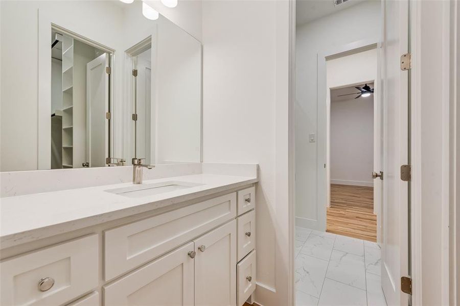 Furnished interior view inside a new home in , Dallas (Image 19). Furnished interior view inside a new home in , Dallas (Image 19).