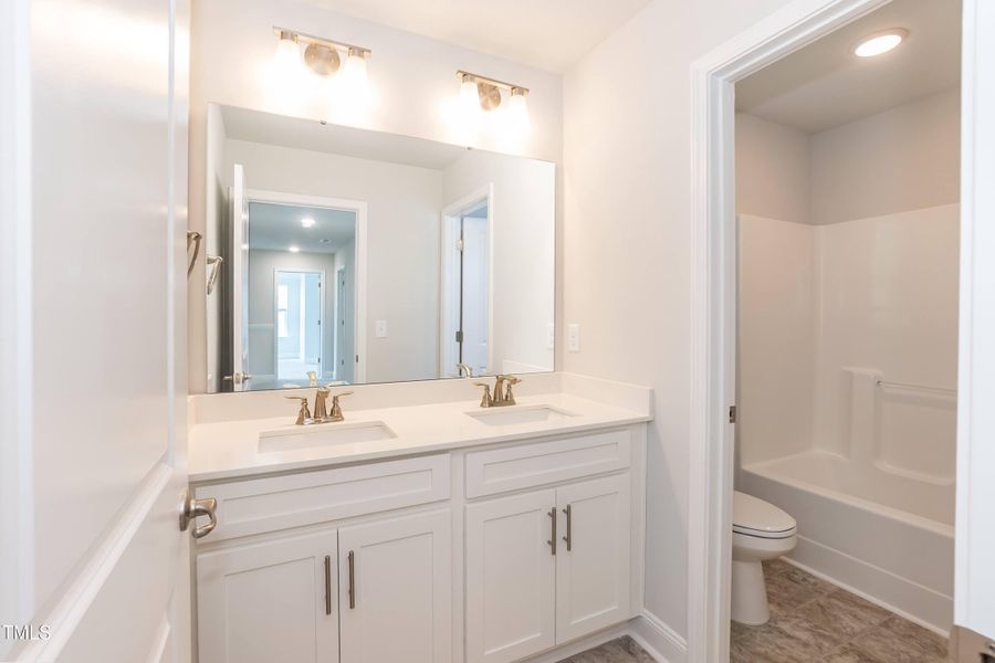 Bathroom 03 Bathroom 03