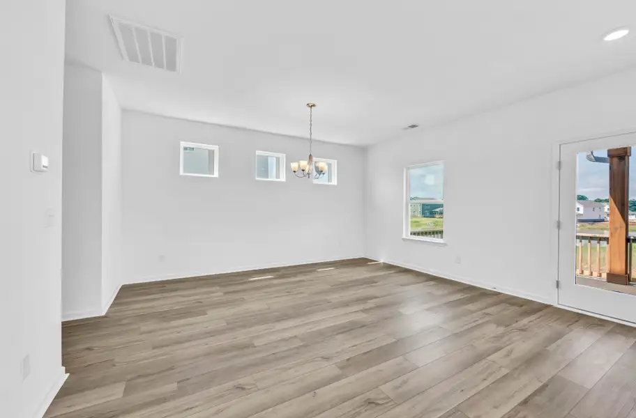 Spacious, unfurnished interior of a new home in The Oaks, Clarksville (Image 13). Spacious, unfurnished interior of a new home in The Oaks, Clarksville (Image 13).