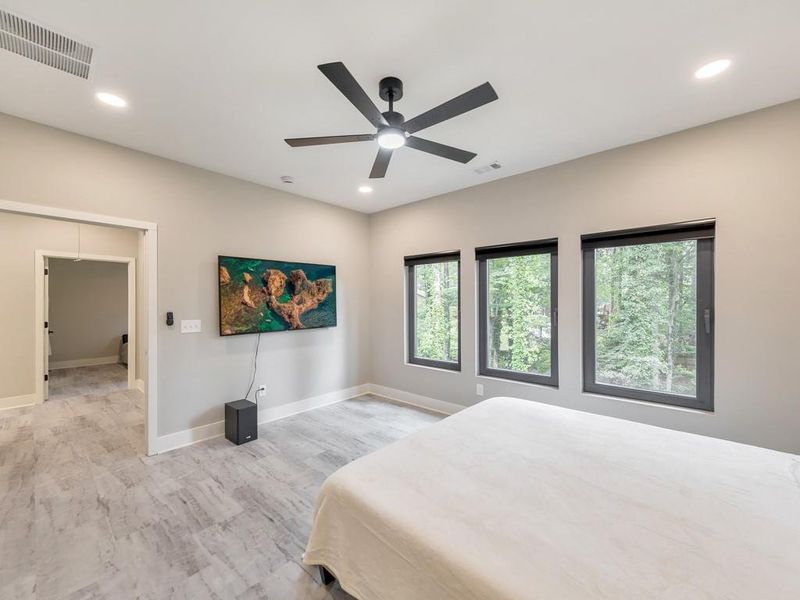 Image 38 of a home in .