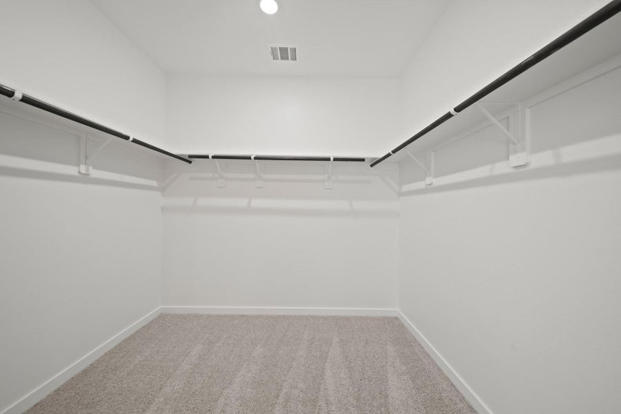 Spacious, unfurnished interior of a new home in Russell Ranch, Bay City (Image 22).