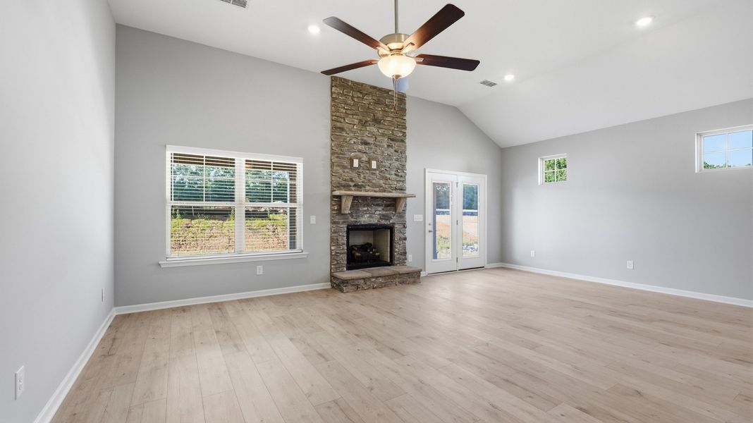 Spacious, unfurnished interior of a new home in Stillwater, Tullahoma (Image 20). Spacious, unfurnished interior of a new home in Stillwater, Tullahoma (Image 20).