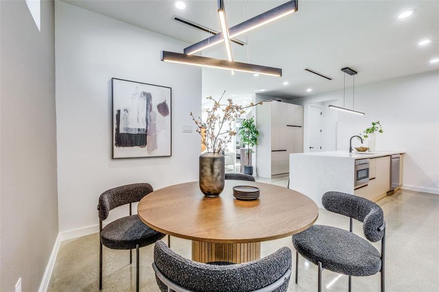 Furnished interior view inside a new home in , Dallas (Image 7).