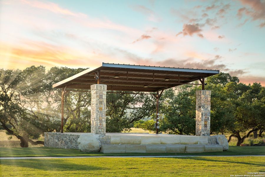 Community amenities in Esperanza, Boerne (Image 7).