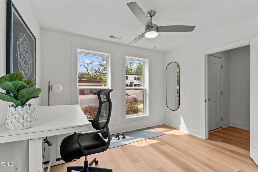 Bright 1st floor bedroom