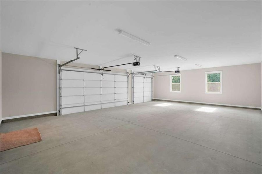 Spacious, unfurnished interior of a new home in , Conyers (Image 20).