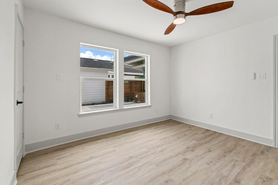 Spacious, unfurnished interior of a new home in , Houston (Image 21).