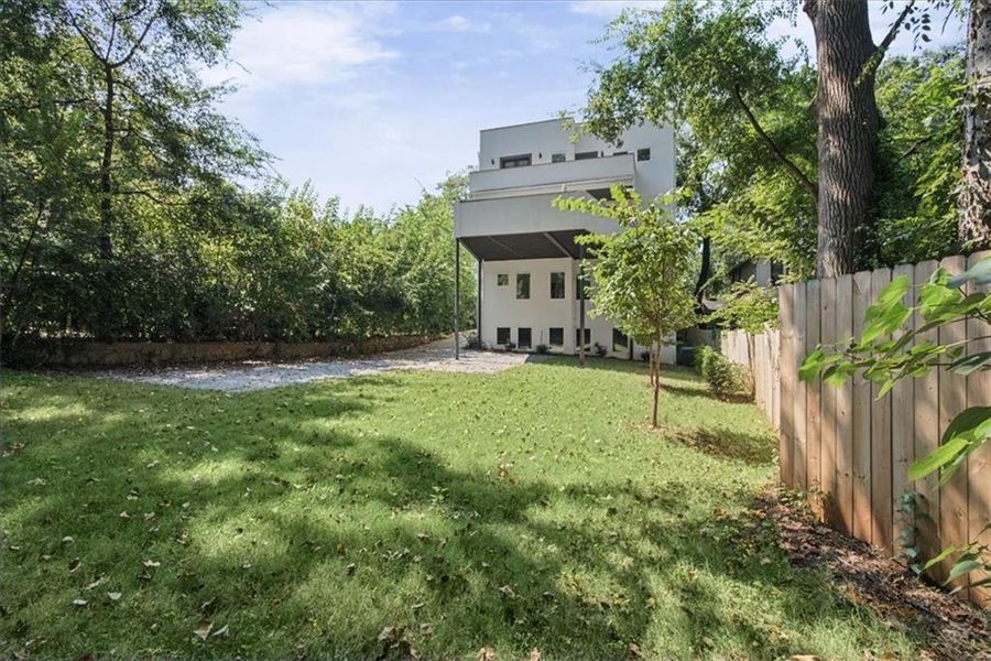 Exterior details and patio area of a home in , Atlanta (Image 20).