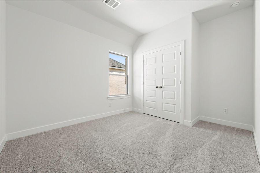 Representative image. Features, specifications, selections and colors may vary. Representative image. Features, specifications, selections and colors may vary.